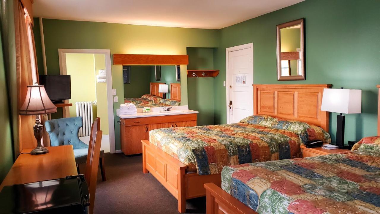 James Bay Inn Hotel, Suites & Cottage Виктория Екстериор снимка