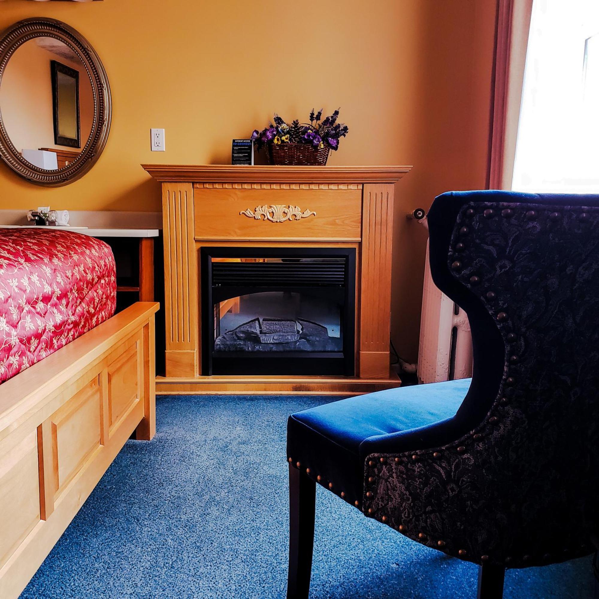 James Bay Inn Hotel, Suites & Cottage Виктория Екстериор снимка